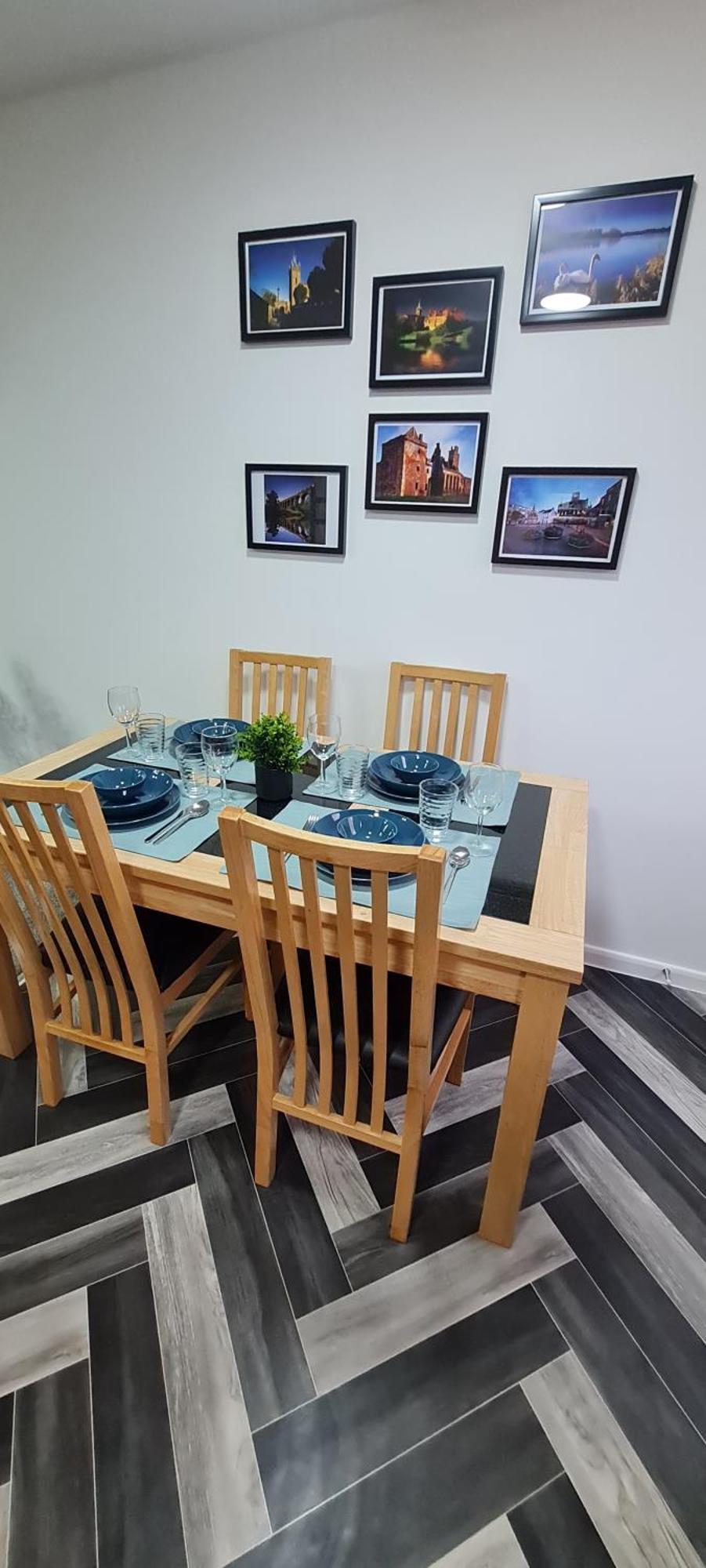 Stylish Home In Linlithgow With Free Parking Bagian luar foto