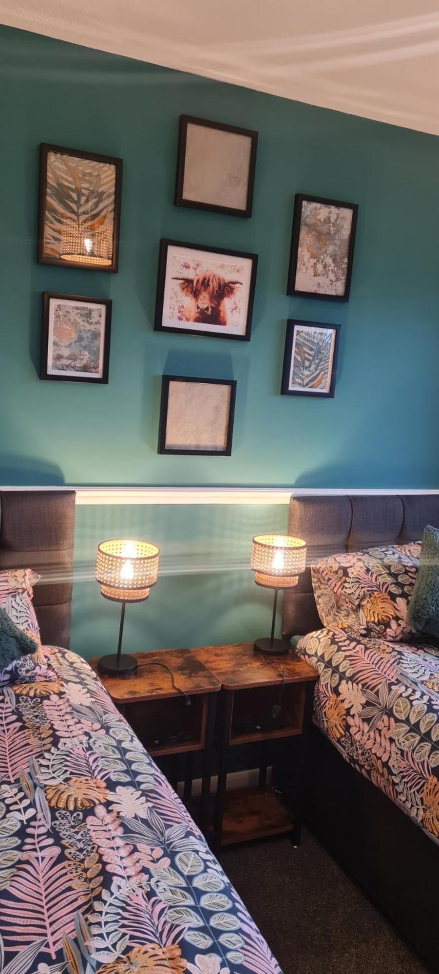 Stylish Home In Linlithgow With Free Parking Bagian luar foto